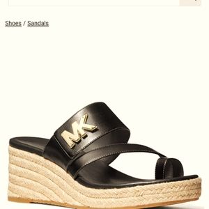 Michael Kors 6 1/2 black and gold mk